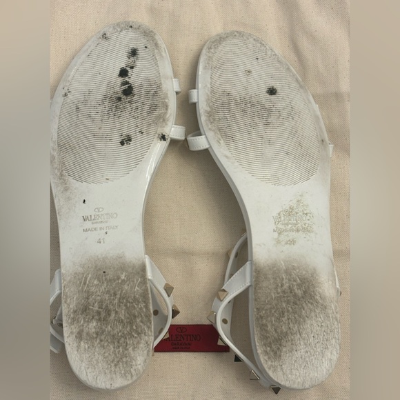 ❤️VALENTINO GARAVANI ROCKSTUD FLAT RUBBER SANDALS❤️ - Picture 10 of 13